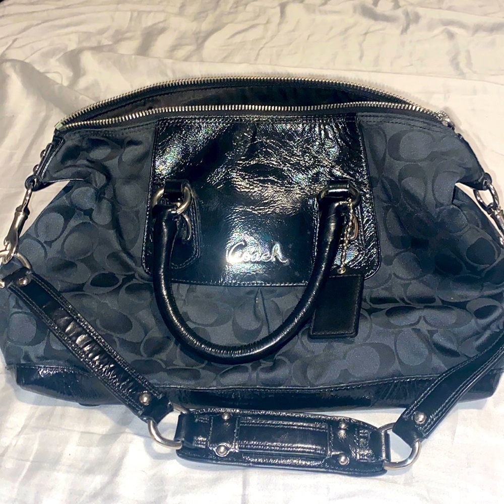 Coach purse - Picture 1 of 2